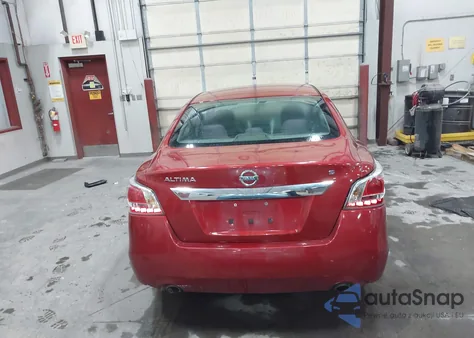 2015 Nissan Altima 2.5/2.5 S/2.5 Sl/2.5 Sv из США, поврежденный, VIN 1N4AL3AP0FC281349
